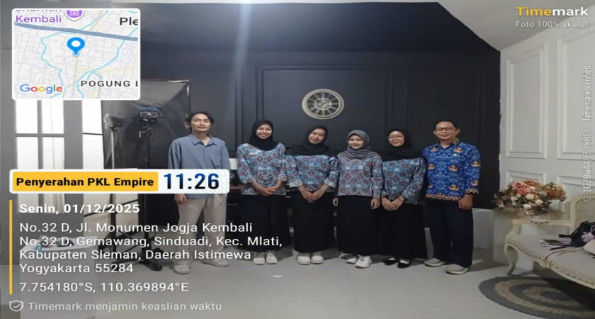 Penyerahan PKl di Empire Photo (01/12/2025)