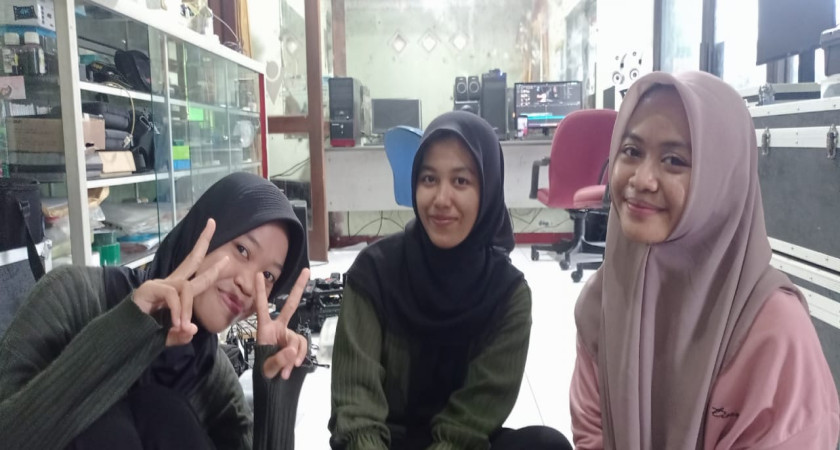 kegiatan Kamis, 12 Desember 2024 : Monitoring PKL di Oriks Studio Sentolo.