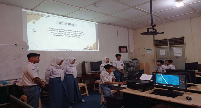 Project Profil SMK Negeri 1 Pengasih berbasis Aplikasi dan APK