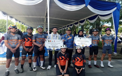 Peringatan Hari Pendidikan Nasional 2026 di SMKN 1 Pengasih dan Alun-Alun Wates Berlangsung Khidmat