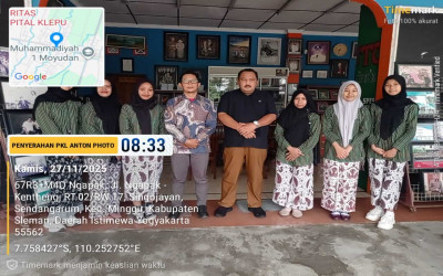 Penyerahan PKL di Anton Photo (27/11/2025)