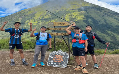 Tektok Gunung Kembang: Mendaki Sunyi di Kaki Sindoro